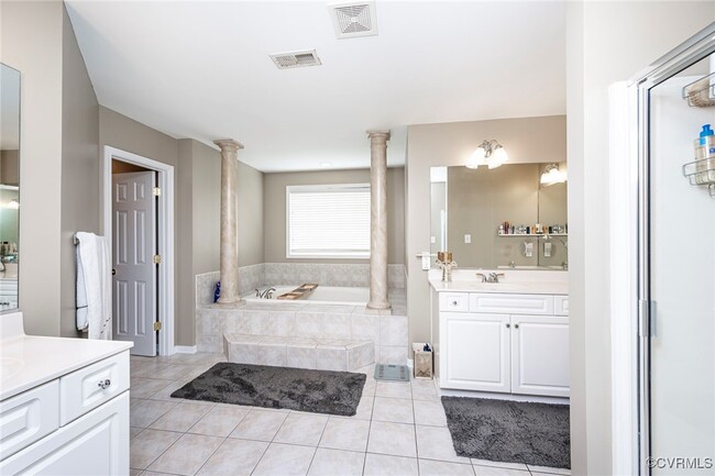 Building Photo - 11107 Manor View Dr