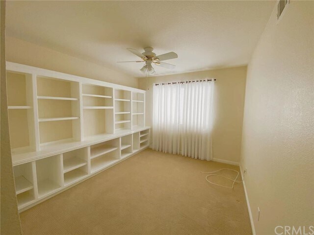 Building Photo - 5888 Thornhill Dr