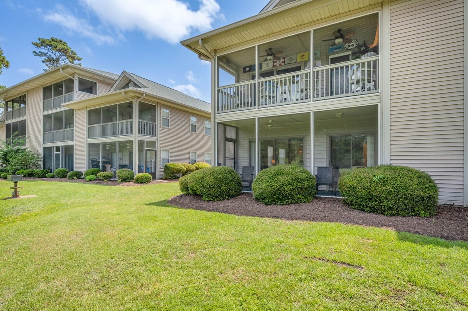 Building Photo - 22 Greenbriar Ave