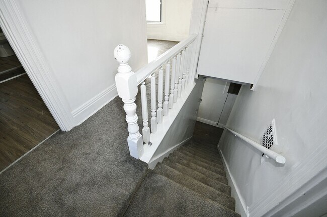 Building Photo - Charming 2-Bedroom/1-Bathroom House for Rent in Rankin - $1000/month