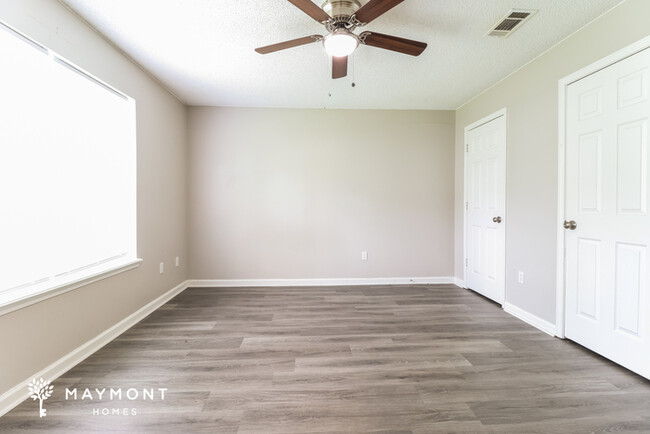 Building Photo - Four Bedroom Little Rock Home