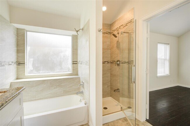 Building Photo - 229 River Basin Ln