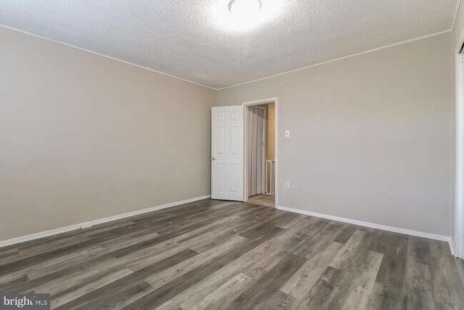 Building Photo - 4728 Marple St