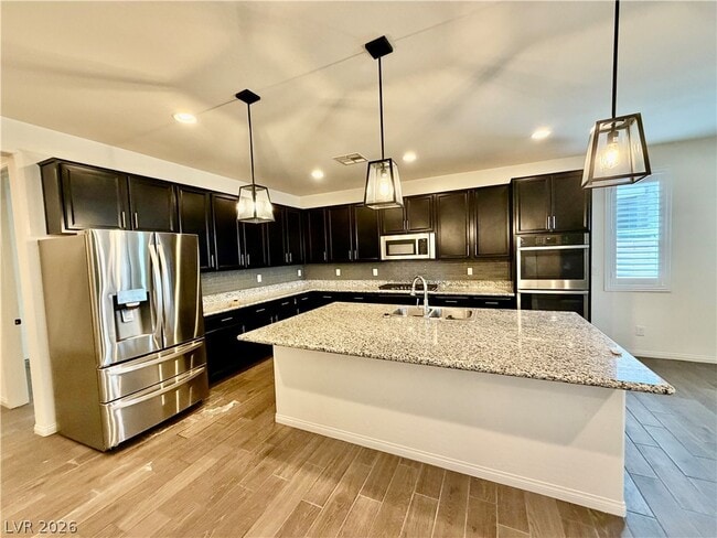 Building Photo - 1602 Morning Bell Ave