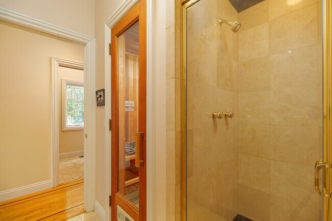 Building Photo - 17 Heron Dr