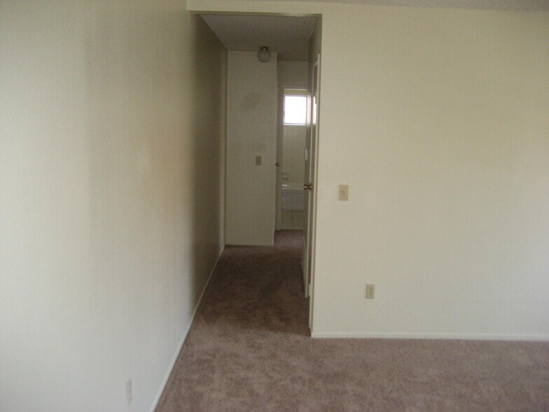 Building Photo - 72673 Raven Rd
