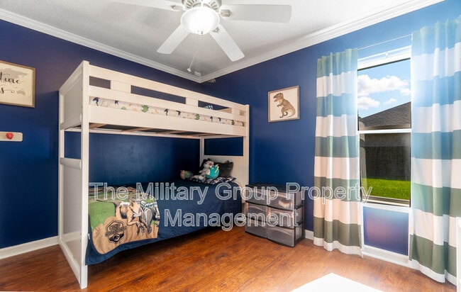 Building Photo - 14215 Sea Eagle Dr