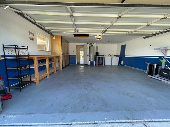 Building Photo - 1534 Oceanaire Dr