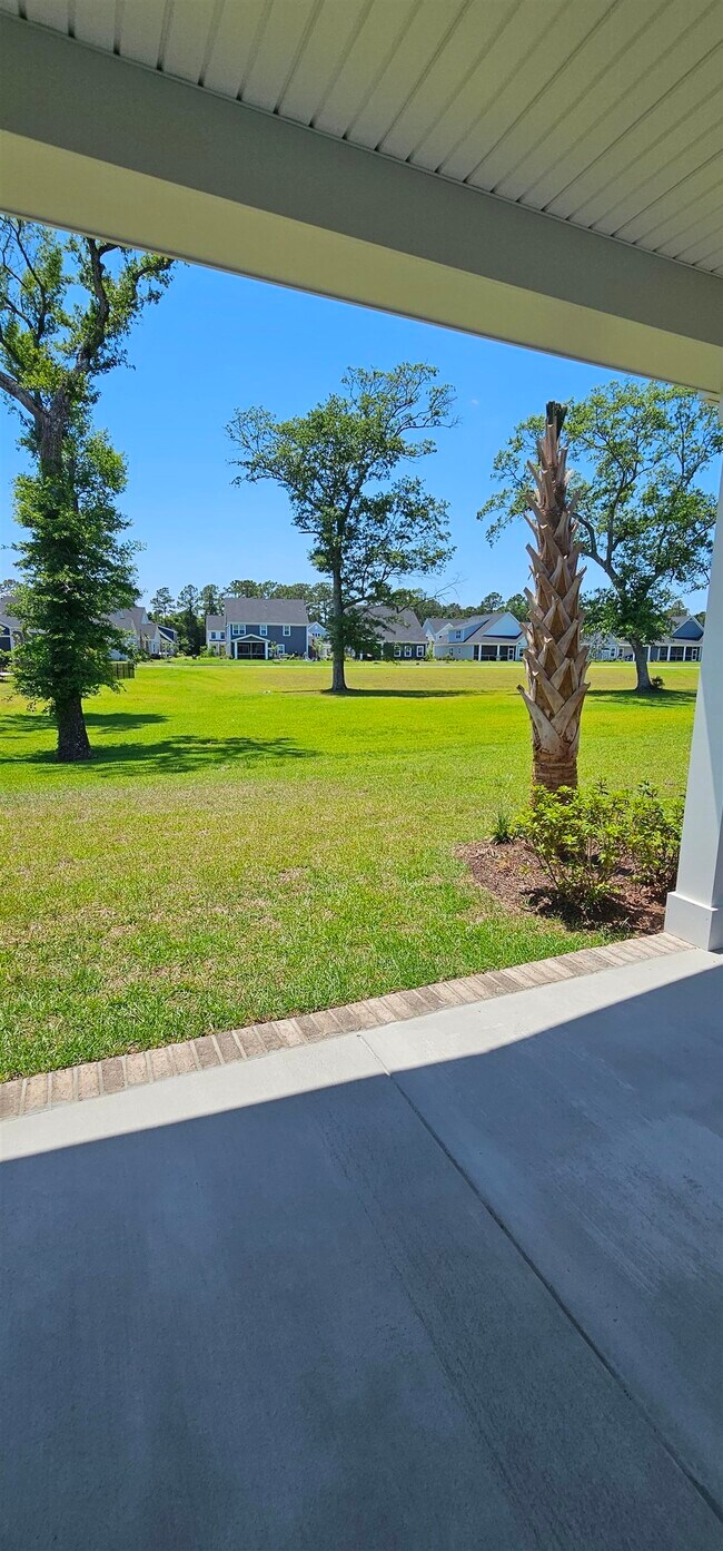 Building Photo - 2313 Hazel Wy