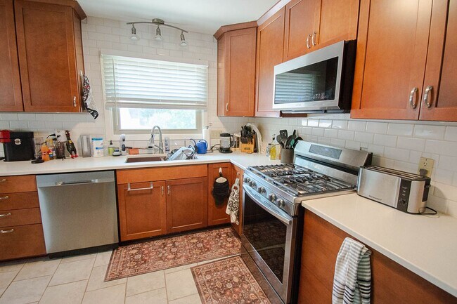 Building Photo - 1308 40th St NW