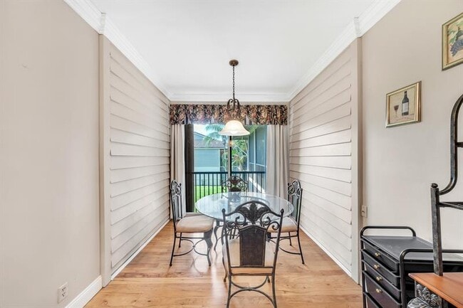 Building Photo - 7644 Elm Ridge Dr