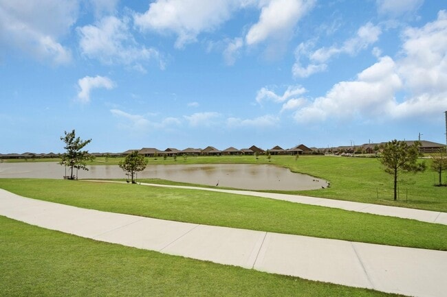 Building Photo - 4911 Bella Danielle Ct