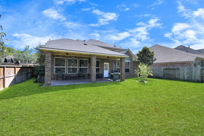 Building Photo - 6843 Bears Path Ln