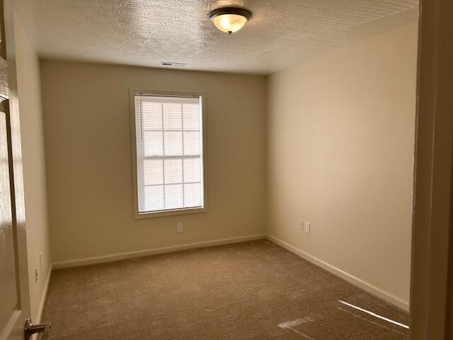 Building Photo - 220 White Oak Trace