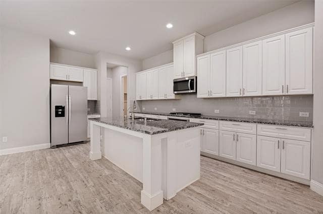 Building Photo - 4549 El Paso Dr