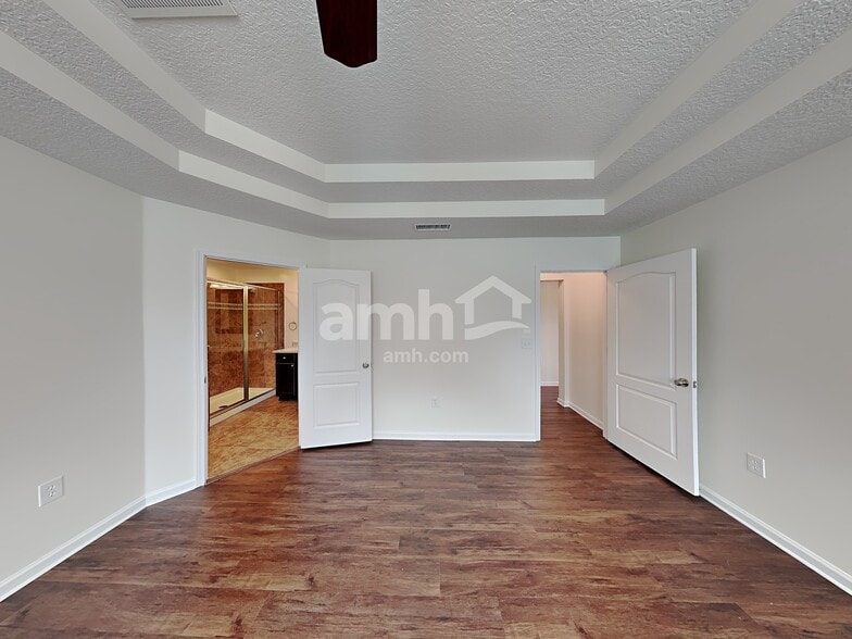 Building Photo - 2433 Adams Lake Boulevard