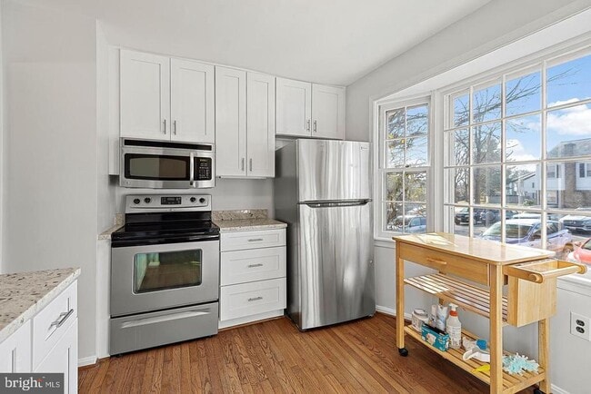 Building Photo - 3331 Buehler Ct