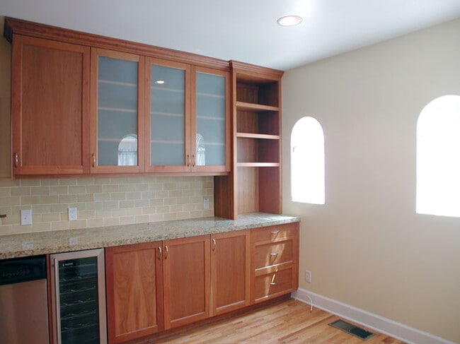 Building Photo - 203 S Stanley Dr