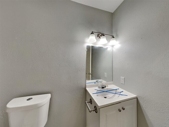 Building Photo - 3 BR/2BA | Renovated Single Family Home |  | 2-Car Covered Parking | Gated backyard!