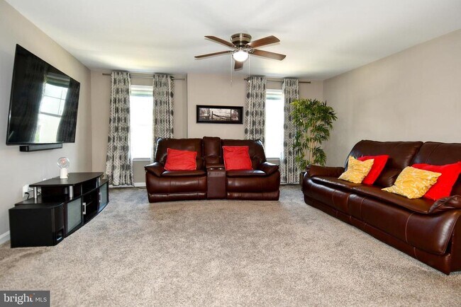 Building Photo - 7706 Colburn Dr