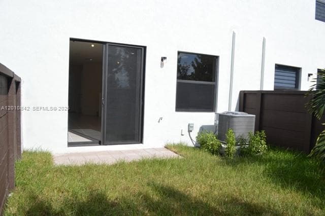Building Photo - 15862 NW 91st Ct