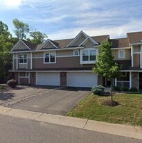 Building Photo - 3223 Red Oak Trl