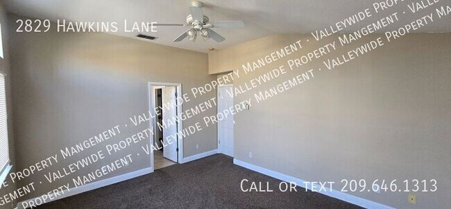 Building Photo - Tracy 3 Bedroom 2.5 Bathroom Home