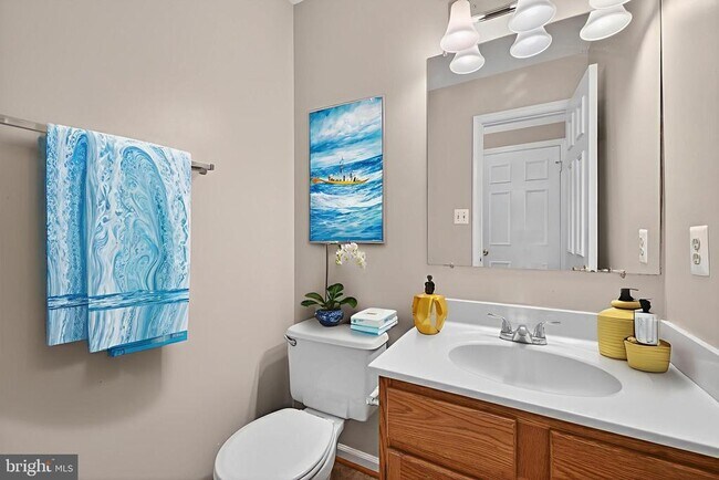 Building Photo - 8537 Hooes Rd