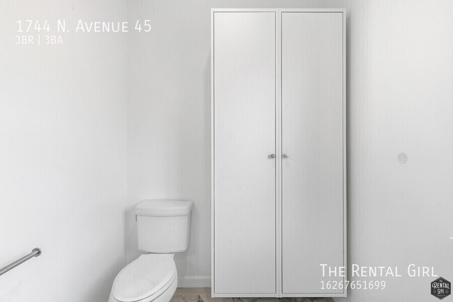 Building Photo - 1744 N Ave 45