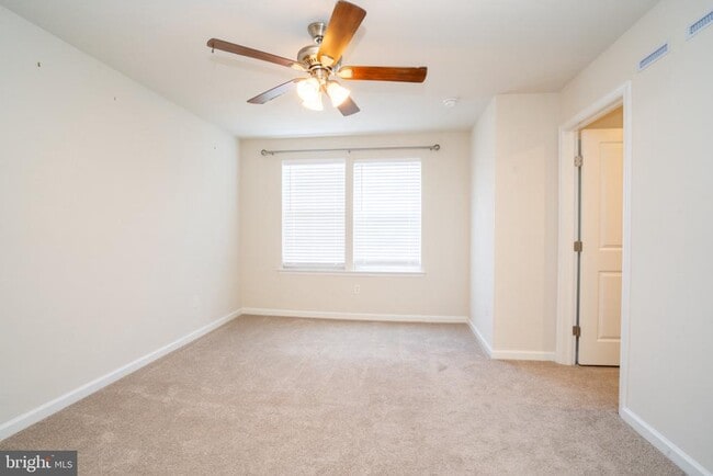 Building Photo - 172 Mazzeo Dr