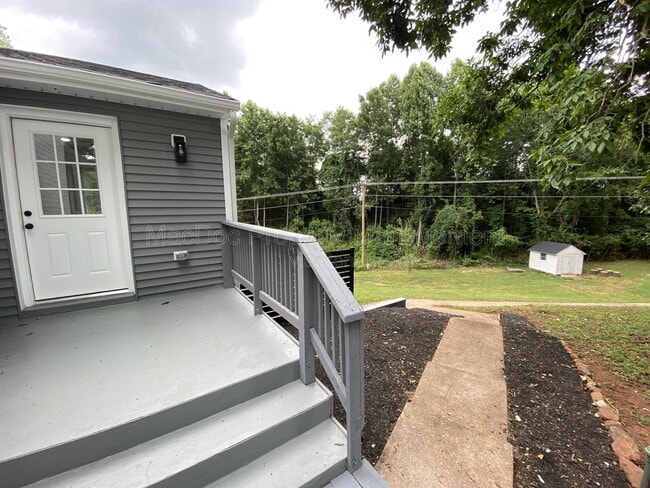 Building Photo - 12317 Metlock Rd