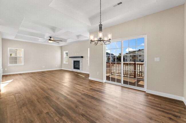 Building Photo - 1810 Horseshoe Ln