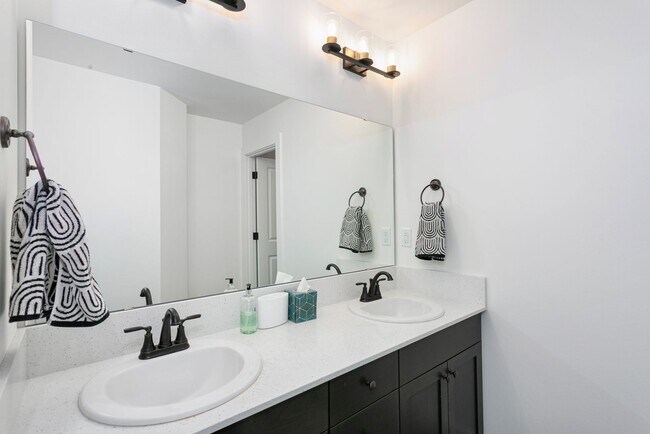 Building Photo - 10412 87th Ave Ct SW
