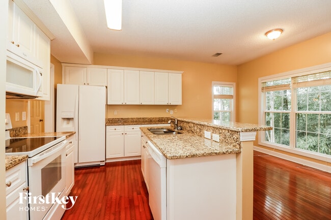 Building Photo - 1033 Bidwell Cir