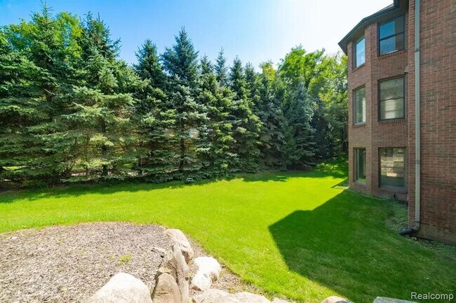 Building Photo - 1591 Eagle Trail