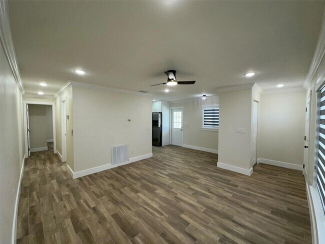 Building Photo - 6013 Fortune Pl