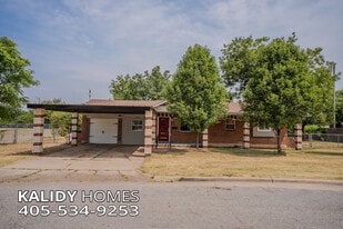 Building Photo - 1233 SW 65th St