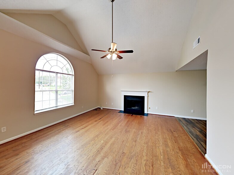 Building Photo - 831 Asbury Trail