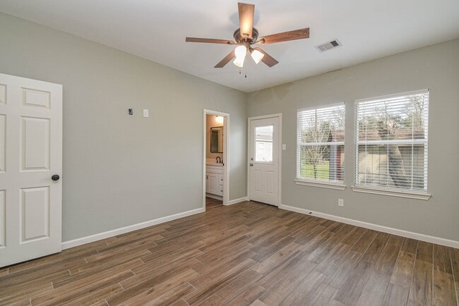 Building Photo - 3701 Chanterway St