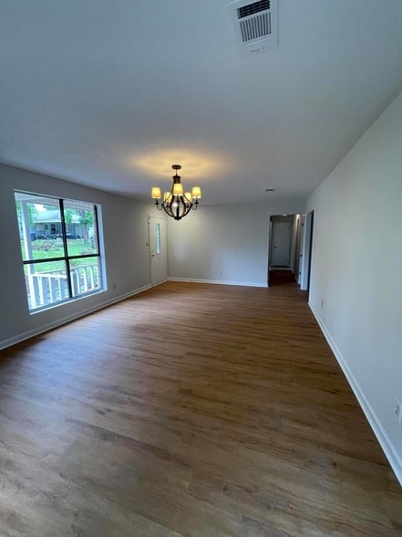 Building Photo - 3849 Ivy Ct