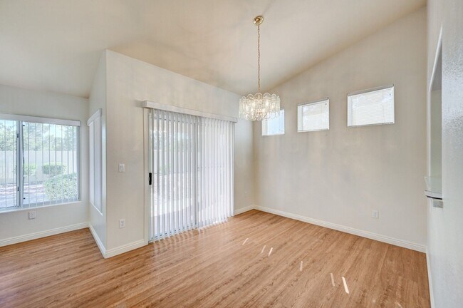 Building Photo - Charming 2 Bedroom, Single-Story Home in S...