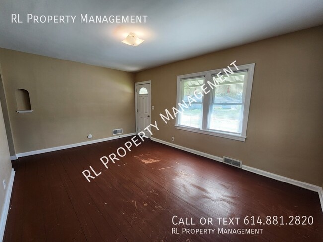 Building Photo - Cozy 2 Bedroom 1 Bathroom home in Eastmoor!