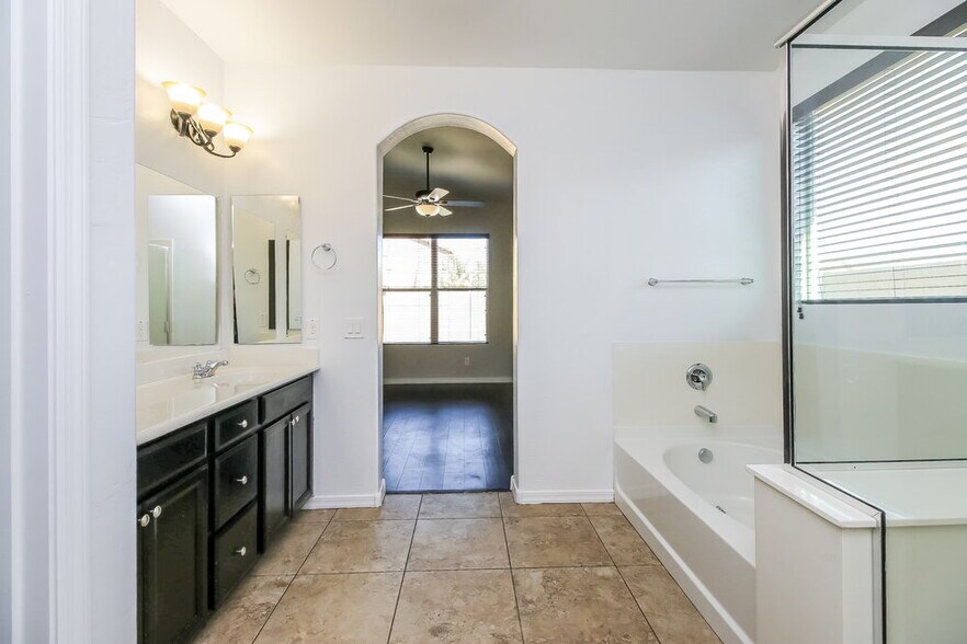 Building Photo - 22258 E Cherrywood Ct