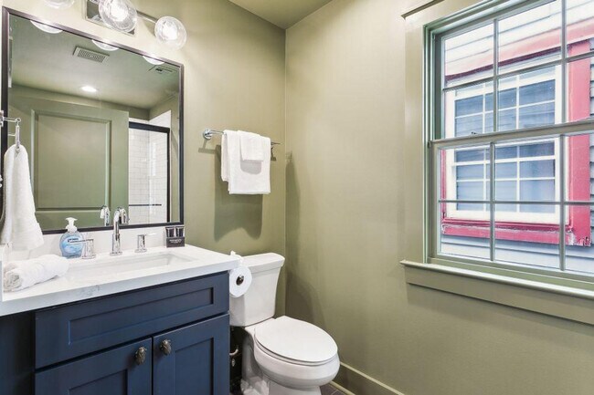 Building Photo - 1738 N Rampart St