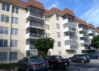 Building Photo - 4158 Inverrary Dr
