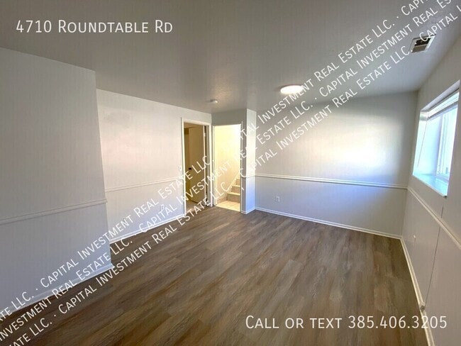 Building Photo - 4710 Roundtable Rd