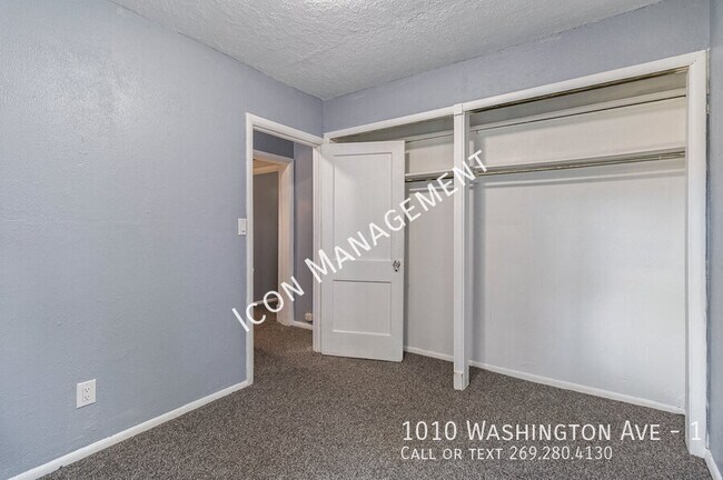 Building Photo - 1010 Washington Ave