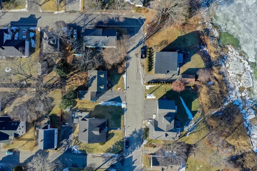 Building Photo - 28 Oregon St