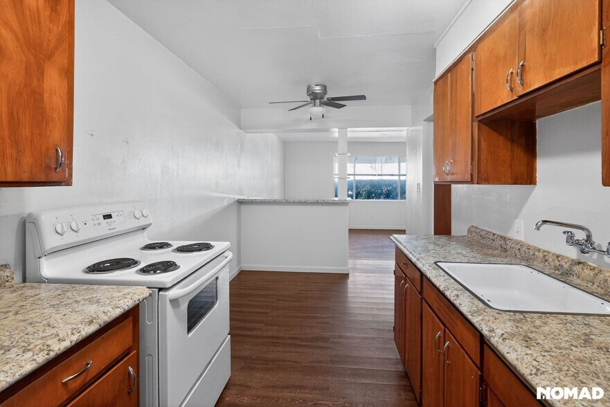 Building Photo - 3708 N Abby St