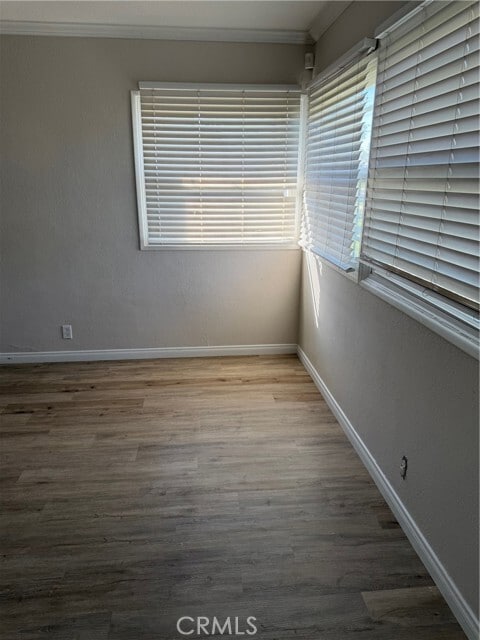 Building Photo - 814 E Erna Ave